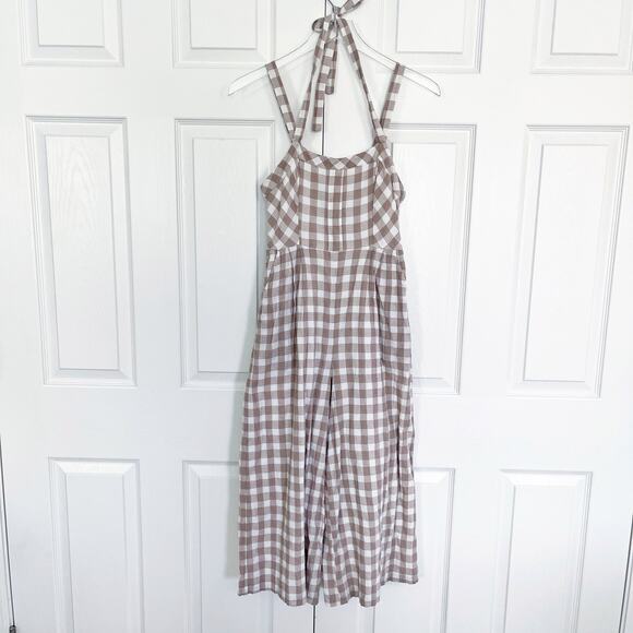 Free People Zuzu Seersucker Wide Leg Cropped Jumpsuit in Natural Gingham - Picture 3 of 10